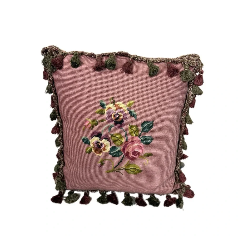 Vintage C&F Home Reddouts's Toss Rose Mauve ‎ Needlepoint Tassel Throw Pillow